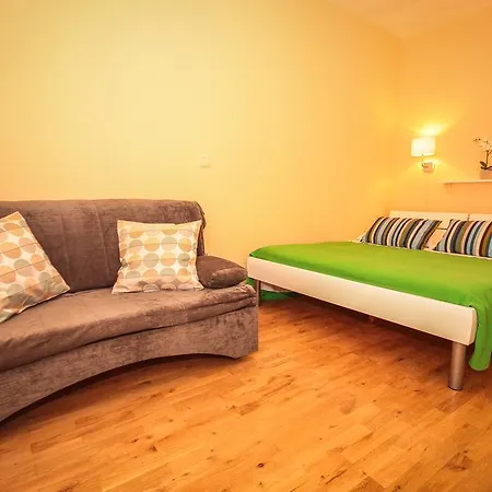 Kristijan Appartement *