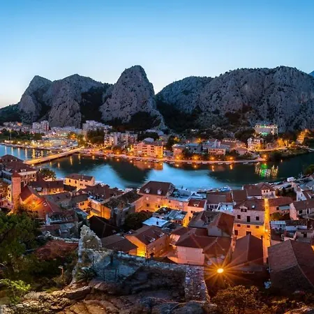 Kristijan 아파트 *